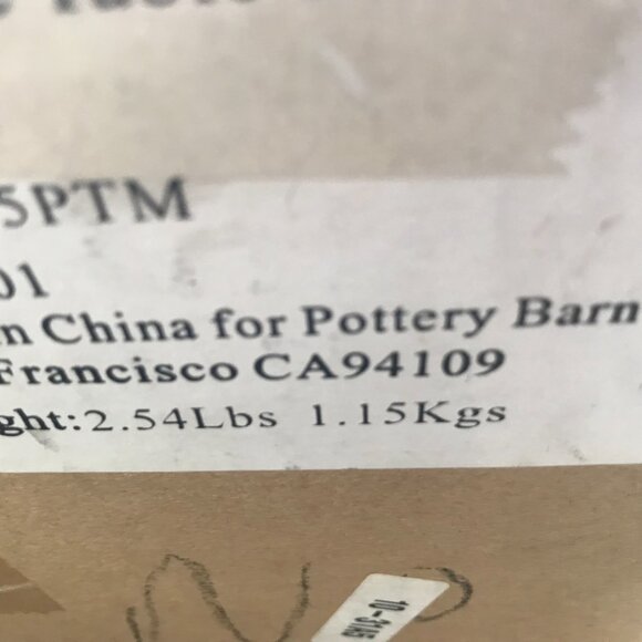 POTTERY BARN Gingerbread House Candle Large 8"Hx6"Lx4"W UNUSED VINTAGE RARE - Picture 3 of 10